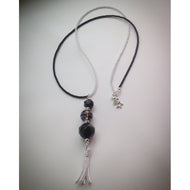 Beaded necklace with pendant - eDgE dEsiGn London