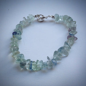 Beaded bracelet - Green Flourite Chip Beads | eDgE dEsiGn London