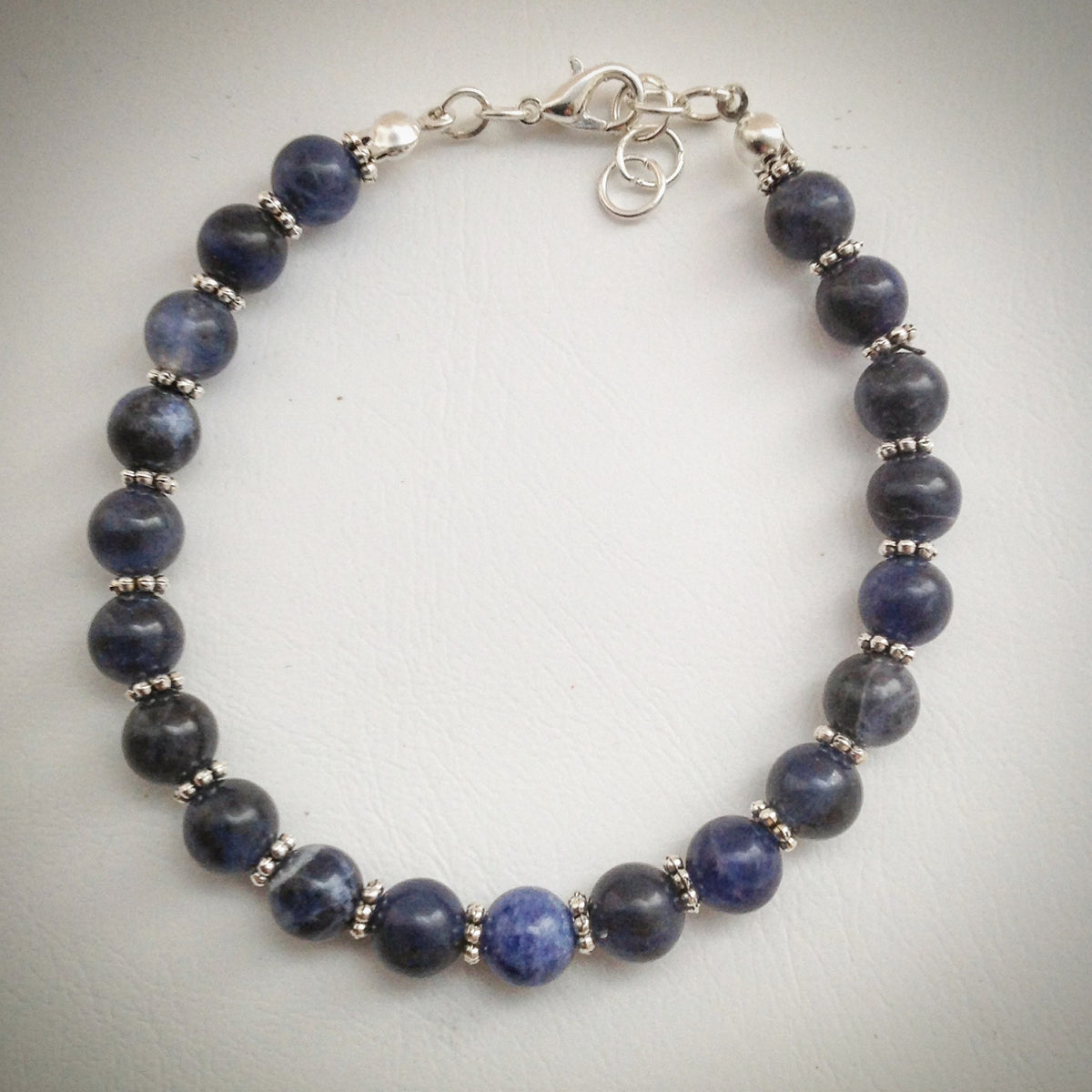 Beaded bracelet - Blue Sodalite | eDgE dEsiGn London